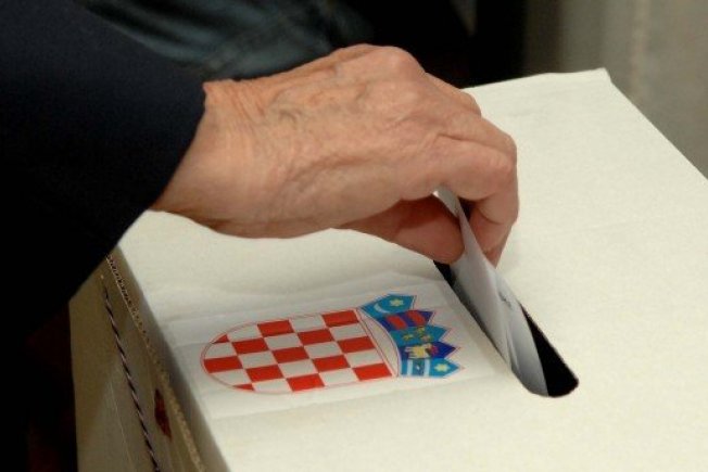 Sutrašnji izbori u sterilnim uvjetima: ponesite masku i svoju kemijsku, osobna koja je istekla za vrijeme korone, vrijedit će na izborni dan