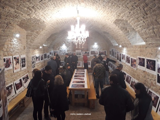 Potresna ratna izložba i film promovirani u Imotskom