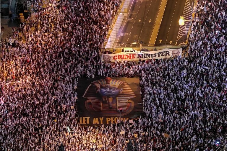 Nastavljaju se masovni prosvjedi protiv Netanyahua, Izrael ispalio šest raketa prema Golanskoj visoravni
