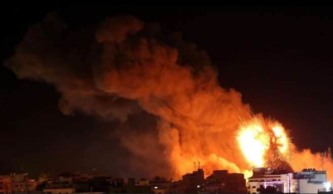 Izrael uništava Hamasove tunele, Hamas uzvraća udarce, poginulo je dvoje stranaca