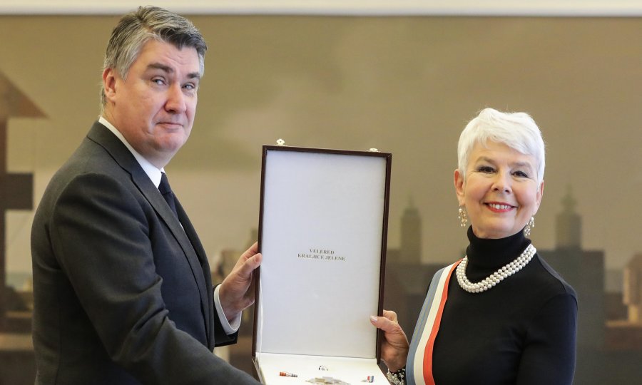 Milanović odlikovao Jadranku Kosor: Stranka koju ste vodili vas je izbacila, ljudi koje ste politički stvorili više vam se ne javljaju... Hvala vam za vašu službu