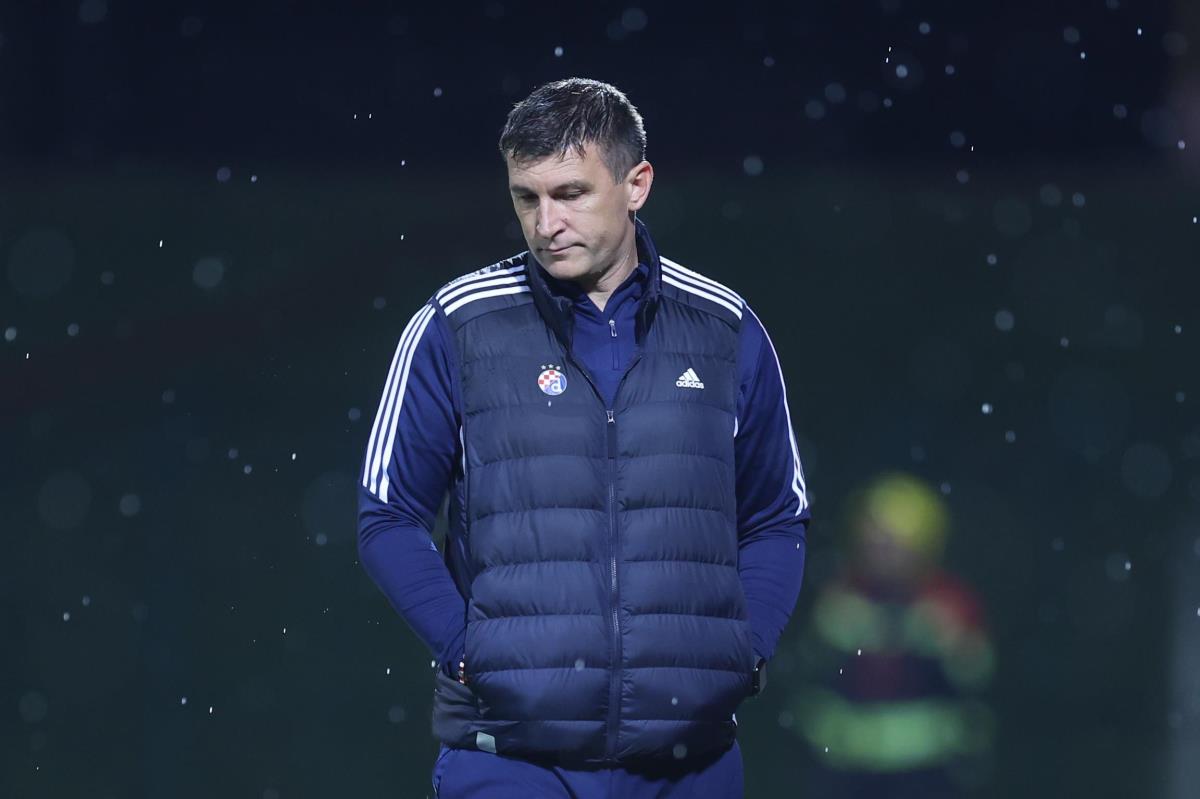 KOMENTAR Novi prazan hod Dinama protrest će Maksimir, Jakirović dočekan kao spasitelj, sada mora odgovarati na pitanja