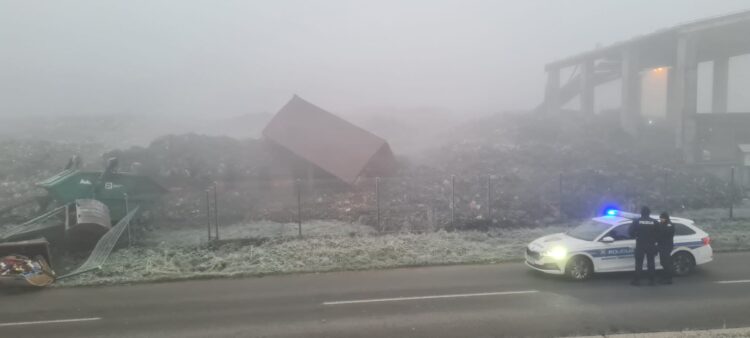 Novi odron smeća na Jakuševcu, policija: Ozlijeđene dvije osobe