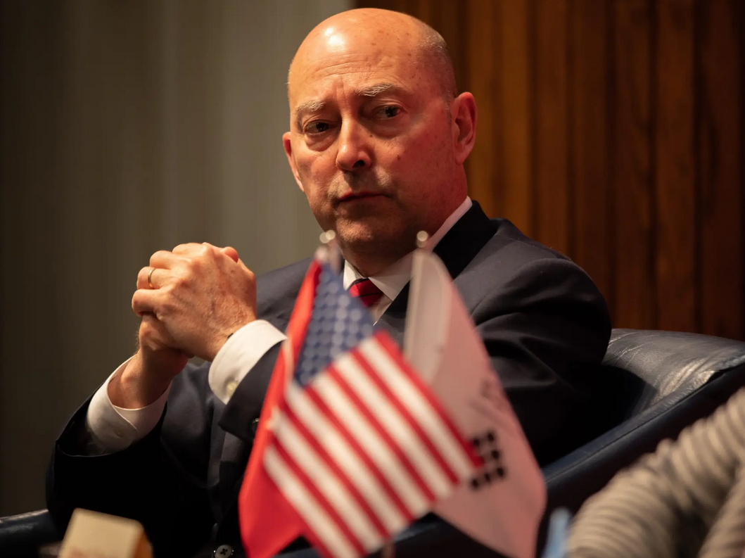 Bivši zapovjednik NATO-a: ‘Rat će završiti prisilnim primirjem, reći ću vam i kada će sve biti gotovo‘