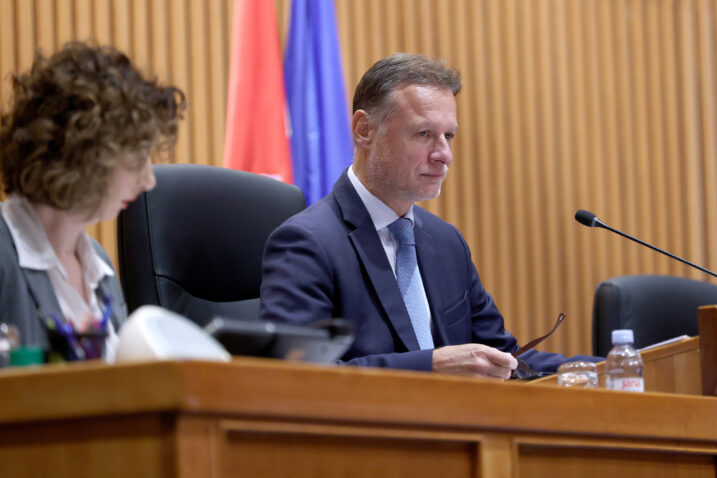 Tema će još dugo biti u eteru. Glasovanje u NSATU dolazi na red tek uoči predsjedničkih izbora?