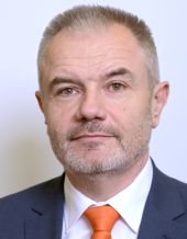 Jankovics protiv Anušića: Jesu li manjine postale preosjetljive na kritike?