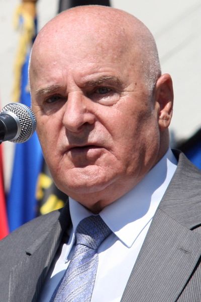 BRANIMIR GLAVAŠ: Ivan Jarnjak  i hulje nad huljama"