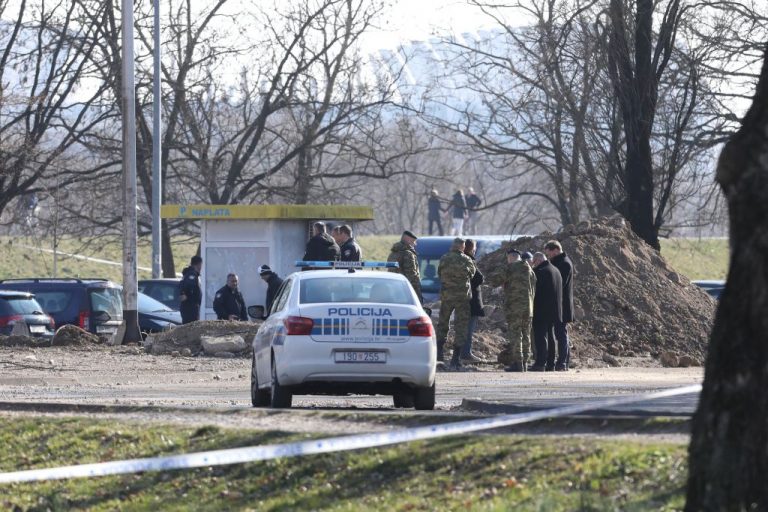 Iz letjelice izvučena crna kutija; nađeni tragovi ukazuju da je nosila eksplozivnu napravu