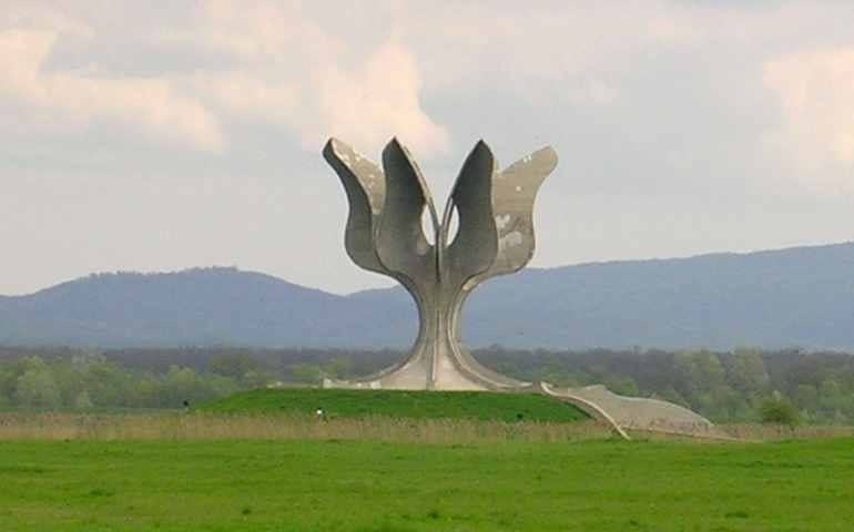 Mladen Pavković: Gdje je istina o ustaškom logoru Jasenovac?