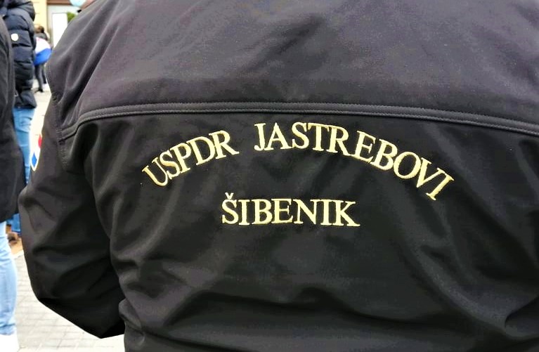 Posada topničke bitnice „Raduč na otoku Murteru: General Rahim Ademi u samo šest rečenica svoje knjige „Samo istina” iznosi desetak laži i niz netočnih podataka o topničkoj bitnici Raduč