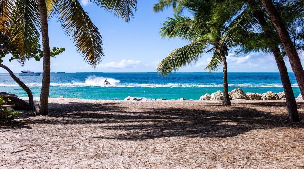 Napravio podvig da iznenadi dragu, no dočekala ga policija i zbog kršenja 'lockdowna' strpala u zatvor