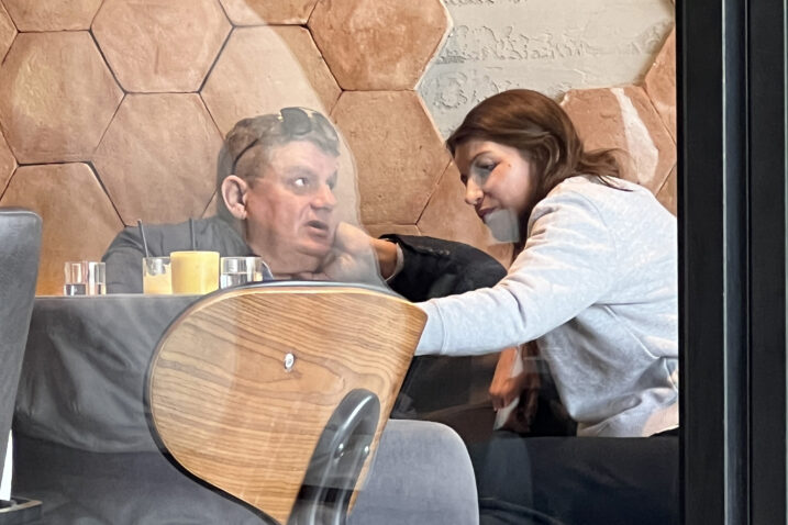 Suoptuženici na kavi: Josipa Pleslić Rimac i Milenko Bašić snimljeni u Zagrebu