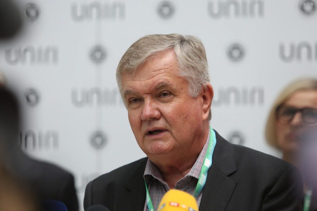 Jonjić: Sad je nemoguće zaustaviti širenje virusa, moguće ga je usporiti