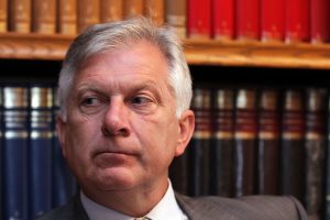 Tužbe zbog nuspojava korona cjepiva: Odvjetnik koji je dobivao sporove protiv bolnica otkriva nam kakve su šanse obitelji preminulog muškarca. Bitan je jedan papir