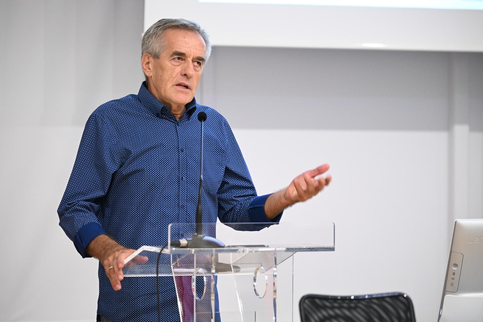 ŽELI BITI MINISTAR KULTURE! DP-ovac zove na rušenje Plenkovića: Zna se tko mu je otac, nema razlike između HDZ-a i Možemo!