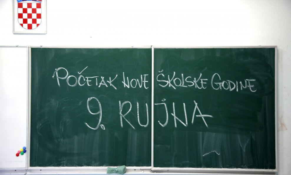 Kako će izgledati školska godina: Ukida se jesenski odmor, skraćeni proljetni praznici