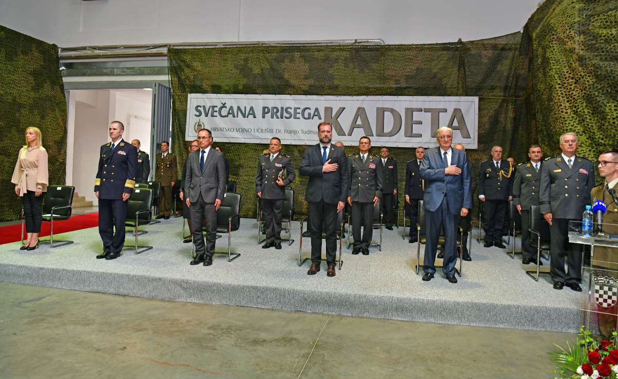 Svečana prisega 18. naraštaja kadeta Hrvatske vojske!Težite vrlinama koje su oduvijek krasile hrvatske vojnike…