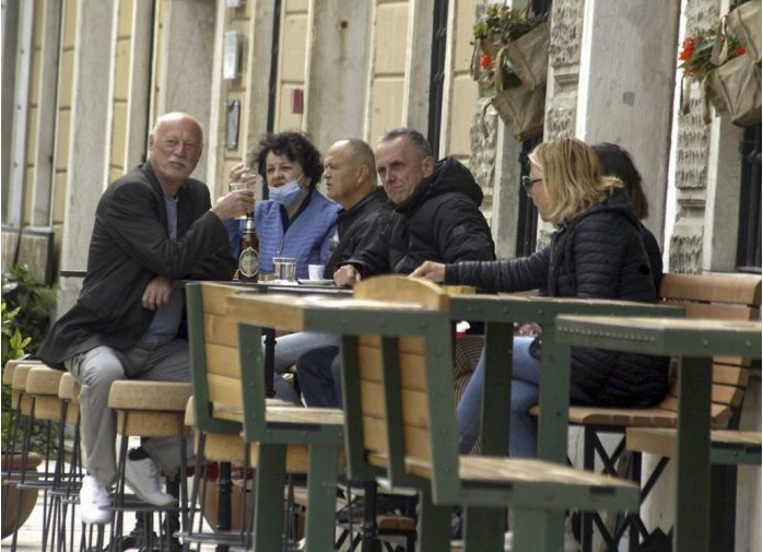Popuštanje od petka, poznati detalji: Svadbe uz poseban režim, kafići i dalje samo vani…