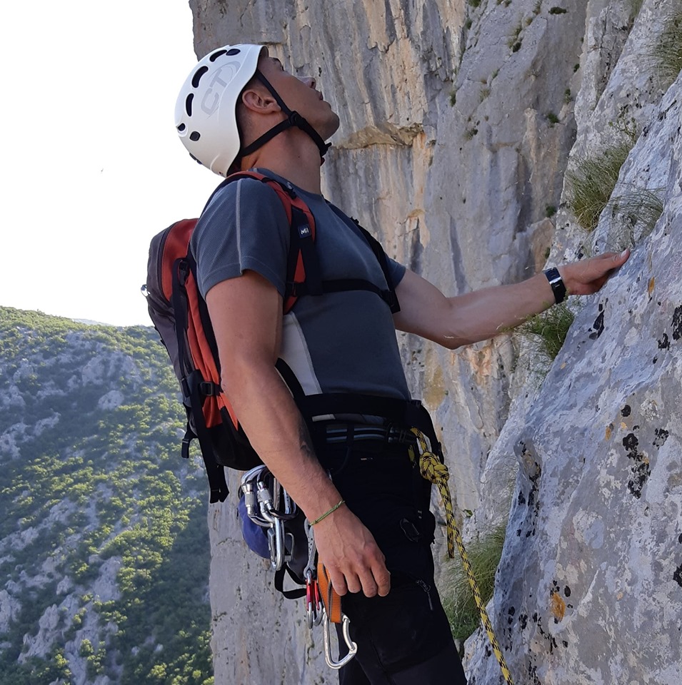 HGSS stao u obranu svog člana, Arsić tvrdi da je napad naručen: ''Napao me bandit koji je dobio pare da to učini"