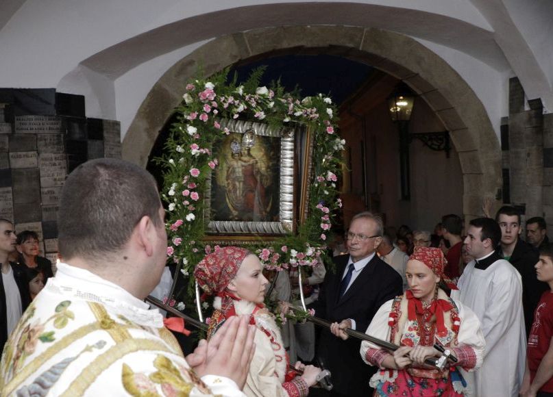 31. svibnja Majka Božja od Kamenitih vrata – mjesto natopljeno molitvama, vapajima i zahvalnostima
