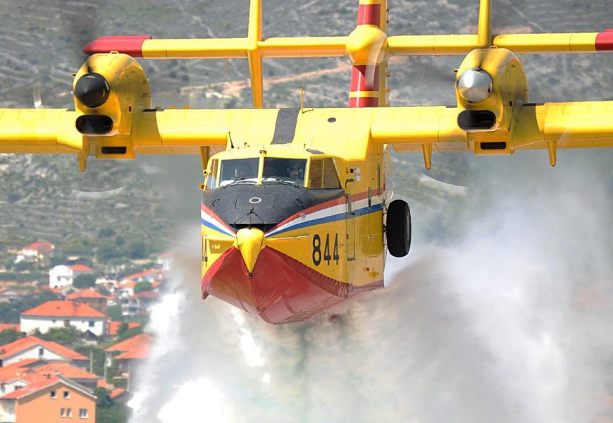 MORH DIGAO KANADER: Gori u Zadru, na području Bokanjca