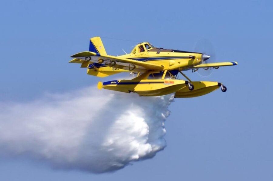 Izbio požar kod Trogira, u gašenju pomažu i tri kanadera