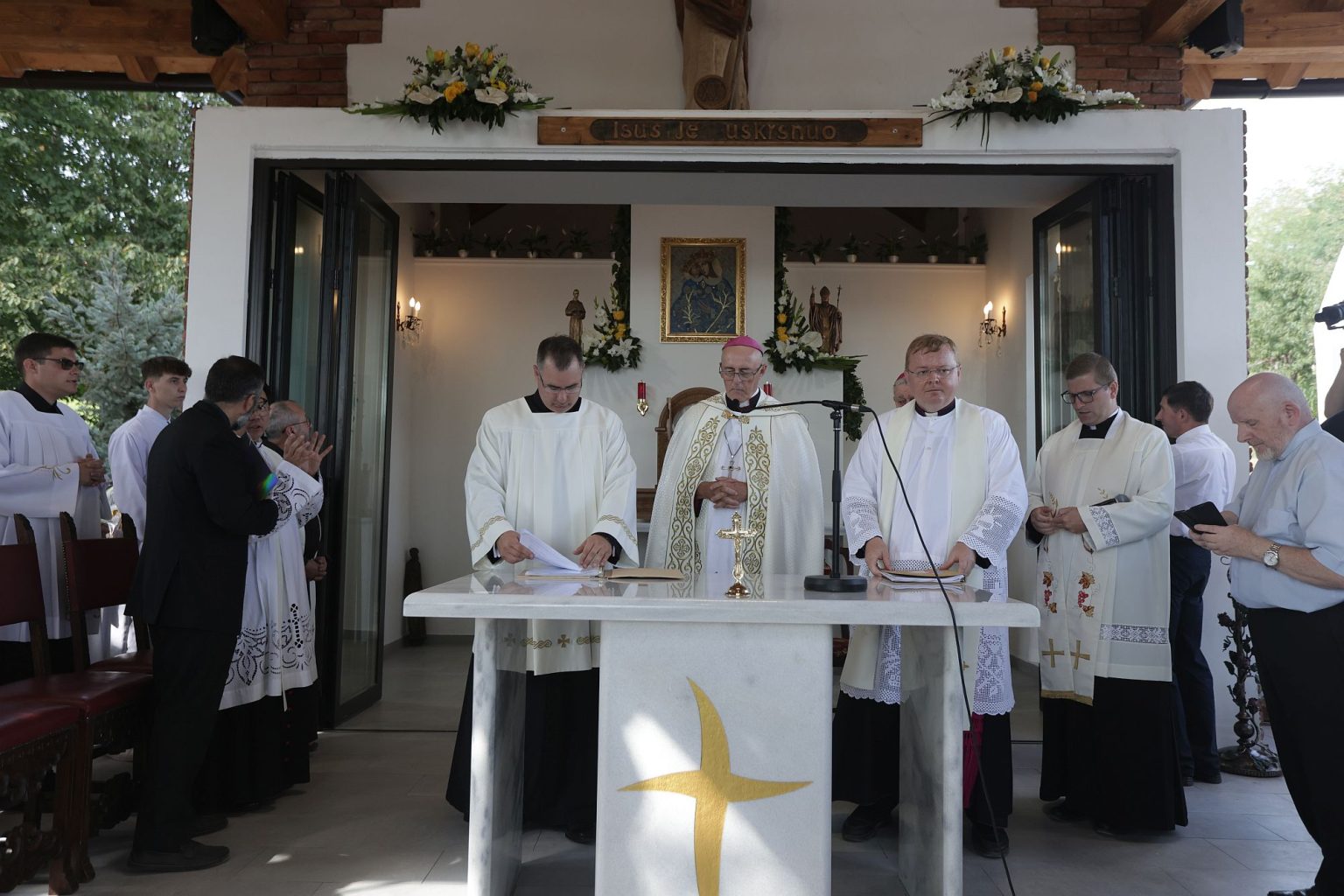 Čepelovac dobio Križni put s 70 skulptura – hodočasnici iz cijeloga svijeta