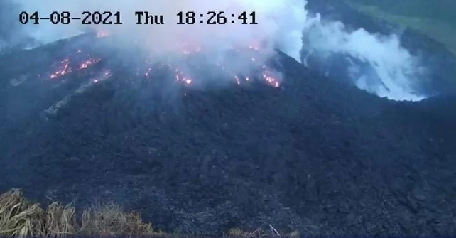 Erumpirao vulkan na karipskom otoku, evakuirane tisuće ljudi
