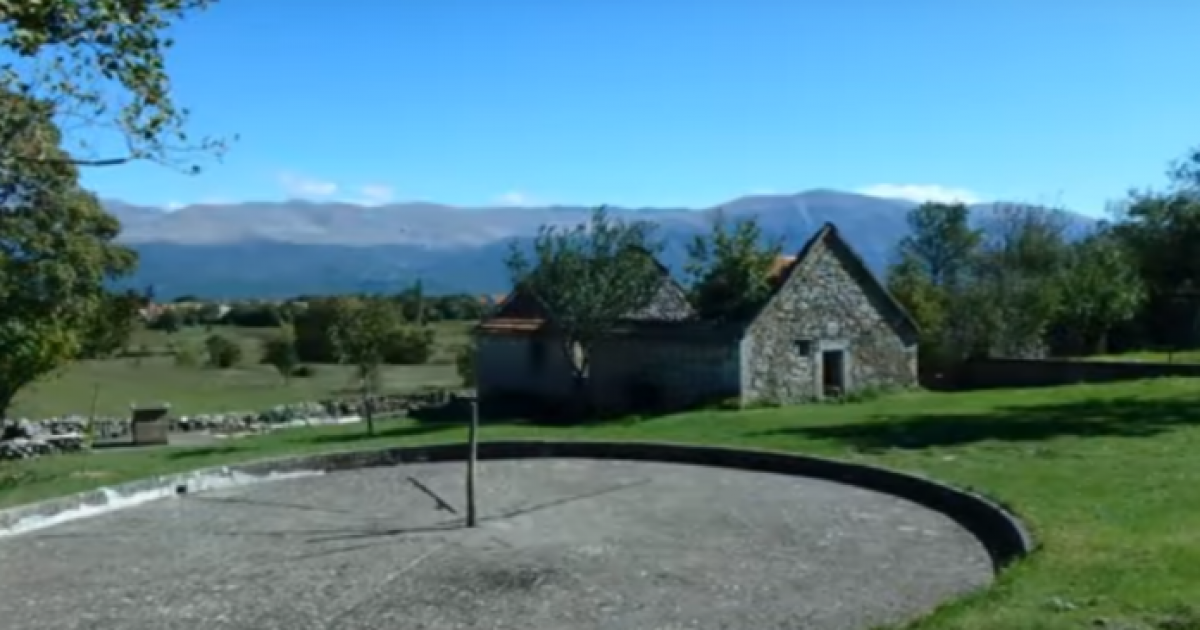 Dogodilo se na današnji dan - 14. travnja 1991.g.,   Karlovčani organizirali prvi humanitarni konvoj u Domovinskom ratu