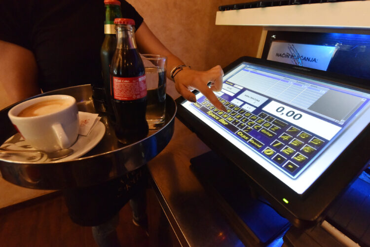 Za sve što kupite morate uzeti račun. Ovih 10 savjeta govore zašto je dobro čuvati ih