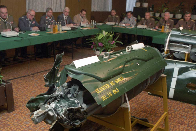 27. 10. 1991. GODINE: NIČIM IZAZVANI PODMUKLI NAPAD ZRAKOPLOVSTVA ZLOČINAČKE "JNA"; KAZETNIM BOMBAMA NA MAĐARSKI GRAD BARCS