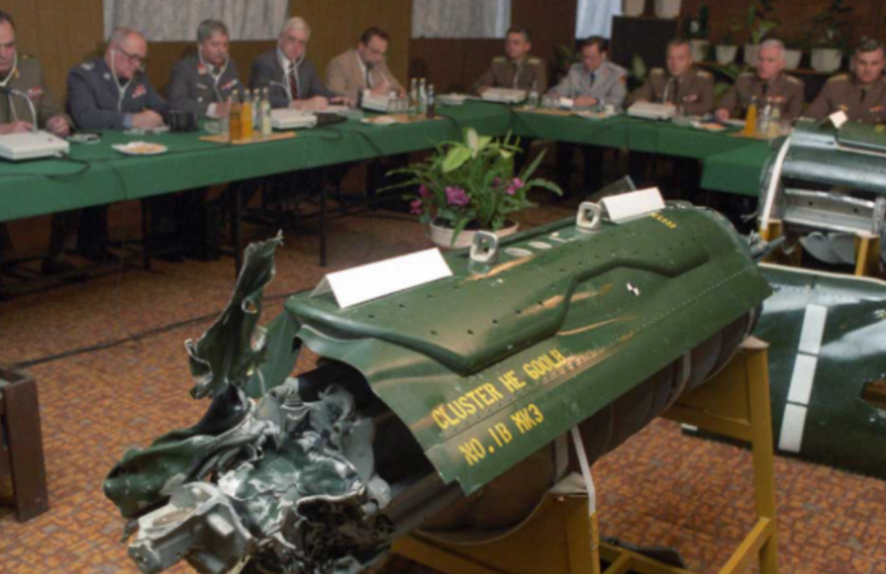 POZNATO? JNA JE ’91. ‘UPOZORILA’ MAĐARSKU NAPADOM KASETNIM BOMBAMA: Nikada nisu priznali taj napad