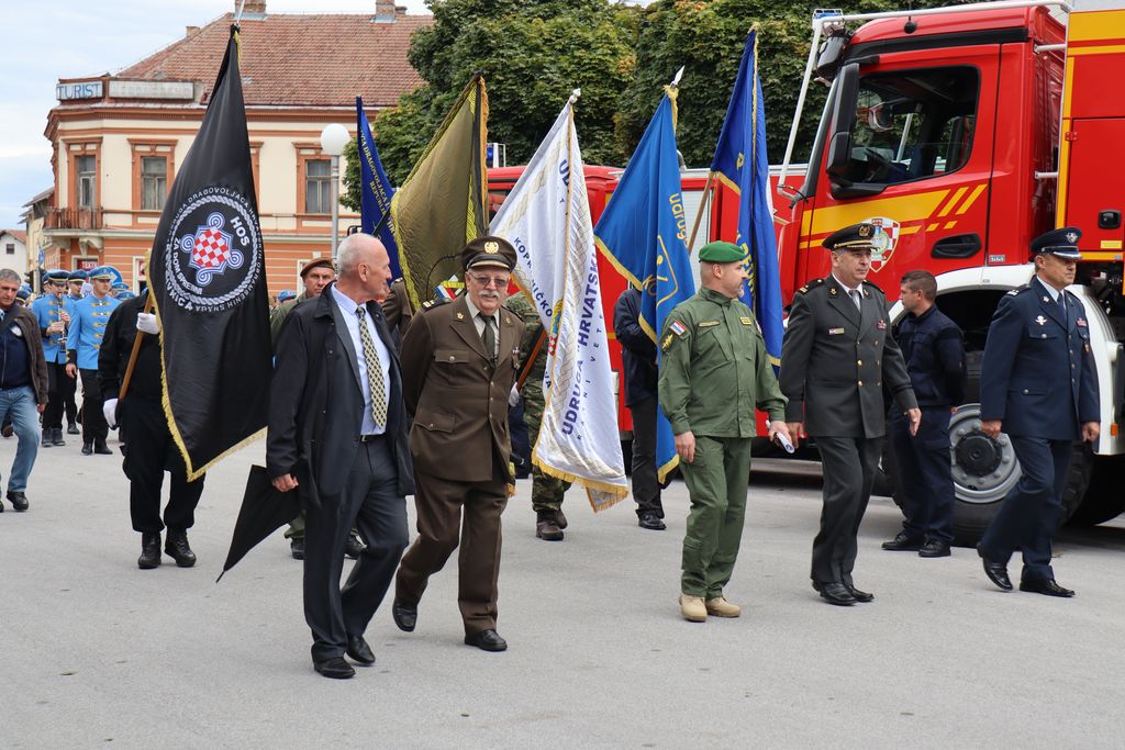 U Koprivnici se obilježava 30 godina od preuzimanja Vojarne i Dan koprivničkih branitelja