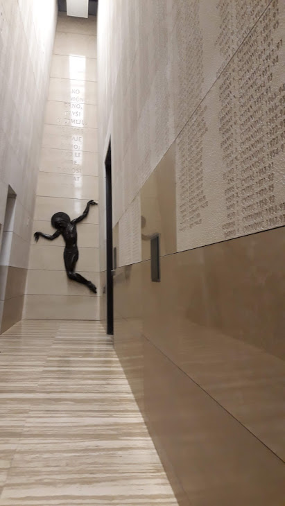 Ne daj se hrvatski narode, ne daj da ti ubiju dušu!