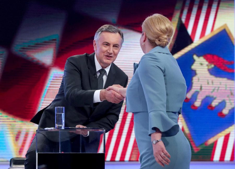 Grabar-Kitarović ostala zatečena Škorinim rukoljubom, stigao i njegov odgovor