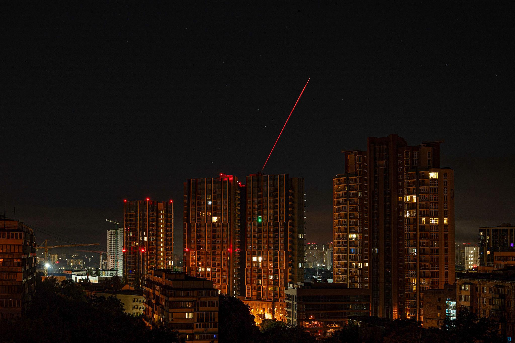 Ruski balistički projektili pogodili Kijev, dijelovi grada ostali bez struje