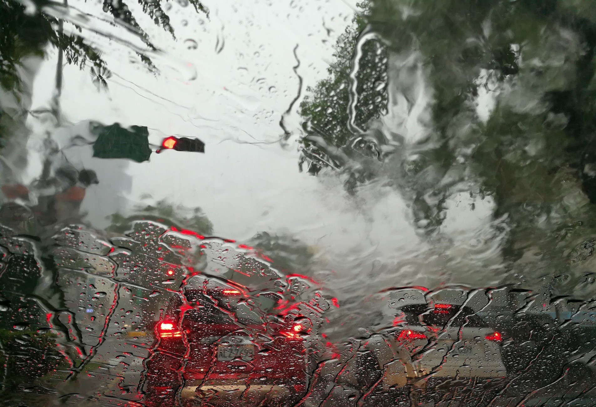 Opasnost od olujnog vjetra i tuče: Izdani meteoalarmi za tri županije, upozorenje za Hrvatsku imaju i europski meteorolozi
