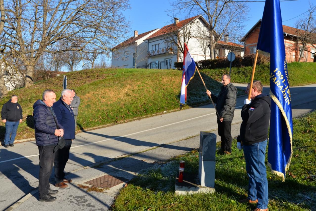 DOK SE VARAŽDIN SJEĆA, HEROJI ŽIVE – Klub varaždinskih branitelja predvodio obilježavanje 34. godišnjice operacije „Alfa 91.“ u Pakracu i Šeovici