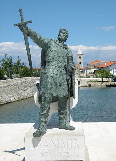 PAPA IVAN VIII. SVOJIM JE PISMOM  KNEZU BRANIMIRU PRIJE 1145 GODINA PRIZNAO HRVATSKU DRŽAVU