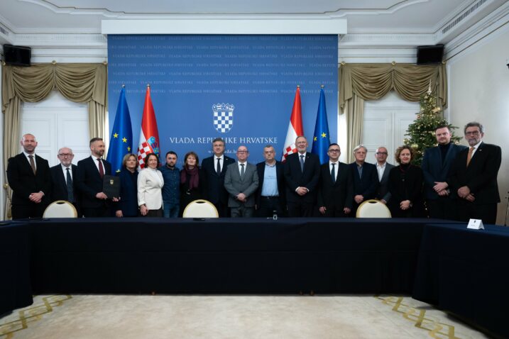 Plenković potpisao ugovor s dijelom sindikata: “Za mandata ove Vlade osnovica plaće porasla gotovo 48%”