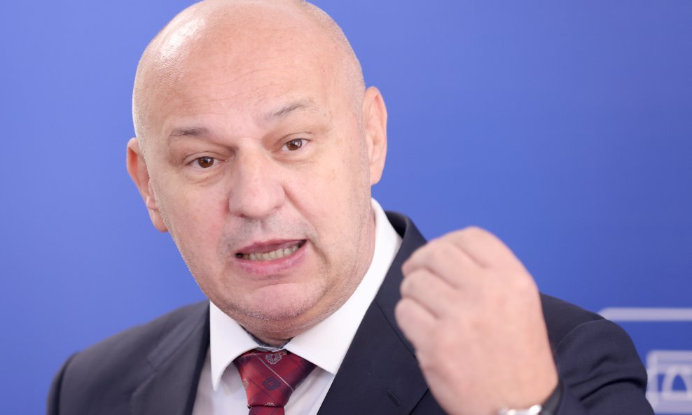 Kolakušić se kandidirao za predsjednika RH: Hrvatska mora postati predsjednička demokracija