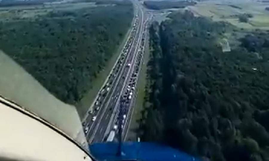 Kilometarske kolone na autocestama: MUP objavio snimku iz zraka