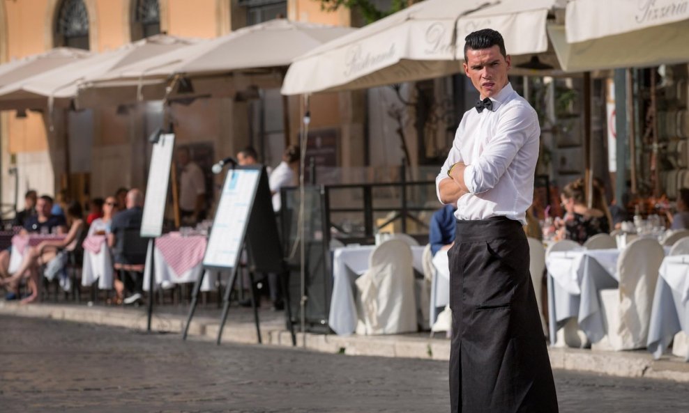 Sezonci s jasnom porukom: Nema rada bez plaće od 1300 eura!