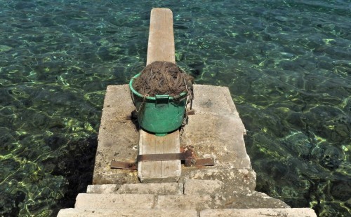 Korčula: Onečišćenje mora proširilo se na gradsku plažu Banje