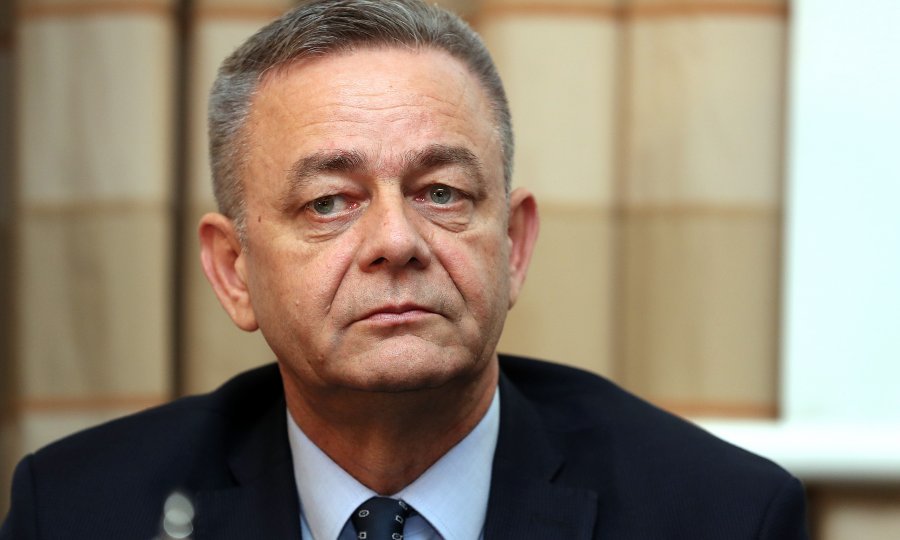 I koprivnički župan Darko Koren se cijepio preko reda, da se cjepivo ne baci. Šefica Zavoda za javno zdravstvo: Da, osobno sam ga zvala