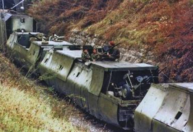 Uvrnuta priča o ratnom vlaku ‘Krajina express’: Srbi ’91. prodavali foru da vozi i ‘bez tračnica’