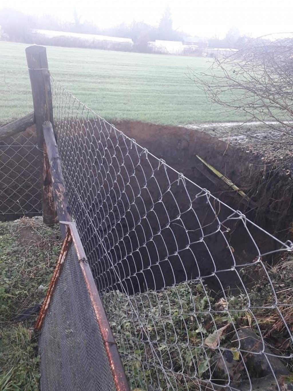 Mještani u strahu zbog razorne posljedice potresa: ‘Svake minute se iščekuje kad će progutati kuće‘