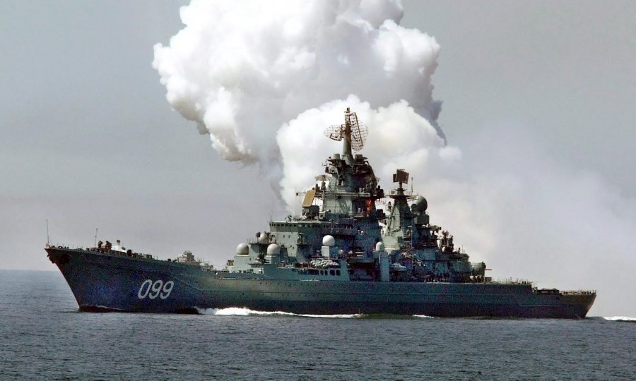 ODLAZAK 'PETRA VELIKOG'  Rusija umirovljuje najveću nuklearnu raketnu krstaricu na svijetu, a ovo je razlog