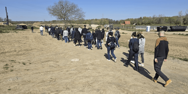 Križni put na Kukuruznom putu: Svjetlo nade u opkoljenom Vukovaru