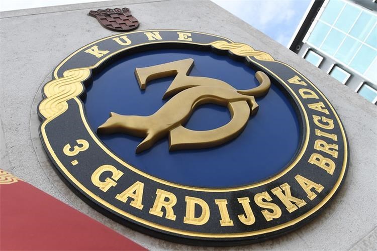 Čestitka ministra Medveda Kunama